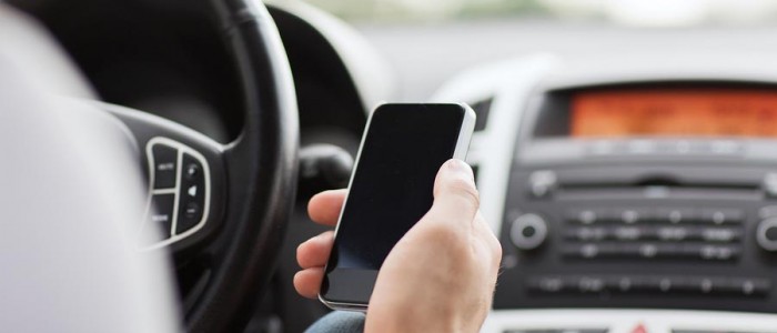 distracted driving can cause car accidents