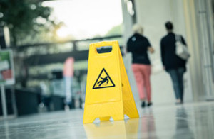 slip and fall warnings
