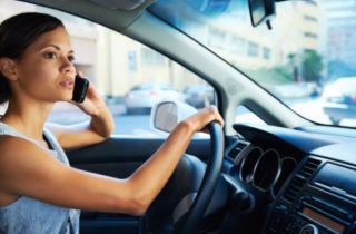 Florida laws regarding cell phone use while driving