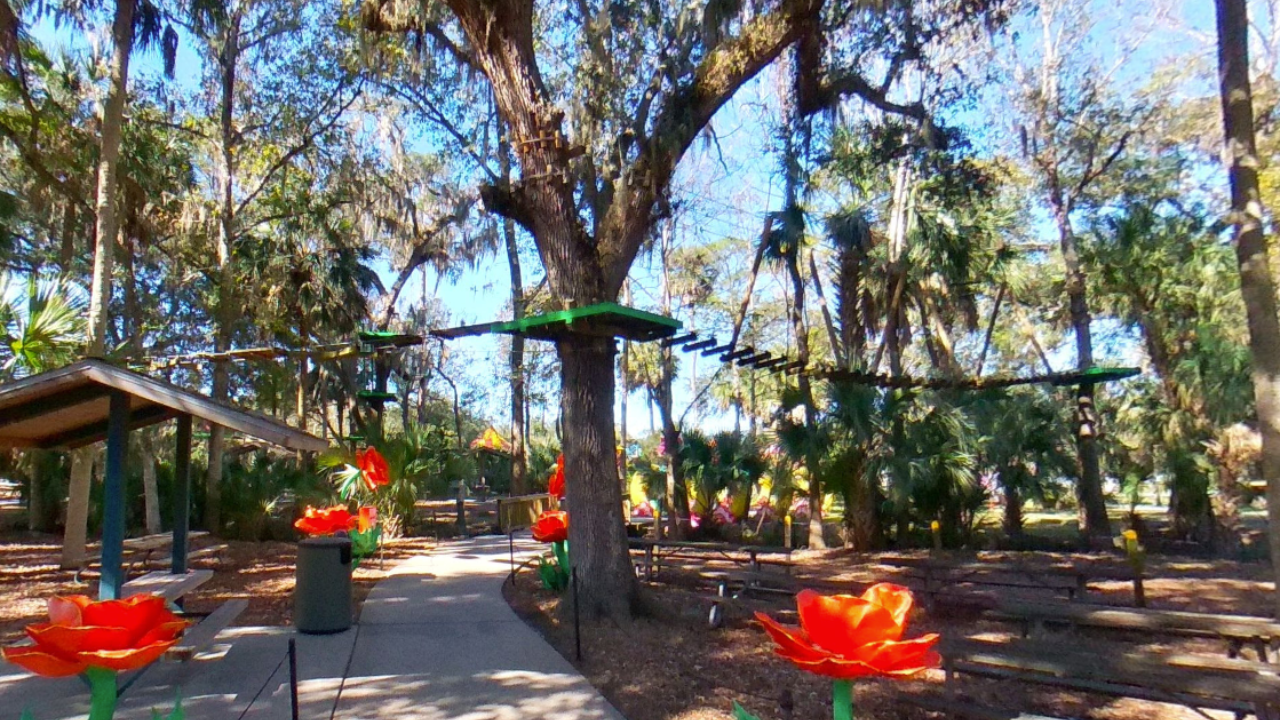 Walkway at the Central Florida Zoo & Botanical Gardens Sanford, FL